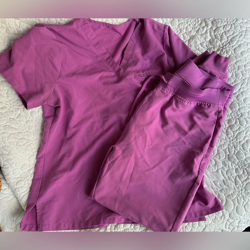 Mandala Scrub Set Dahlia Size L